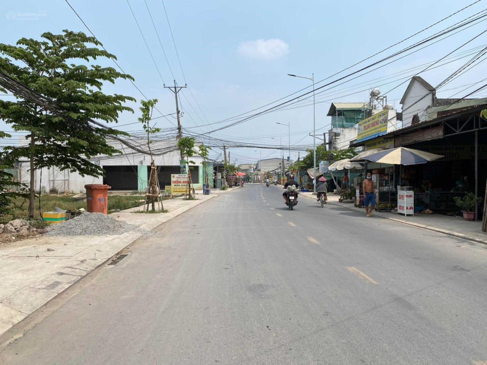 Cần sang tay lô đất tại mặt tiền đường mặt tiền đường Trần Hưng Đạo, TT Lạc Tánh, Huyện Tánh Linh, tỉnh Bình Thuận.