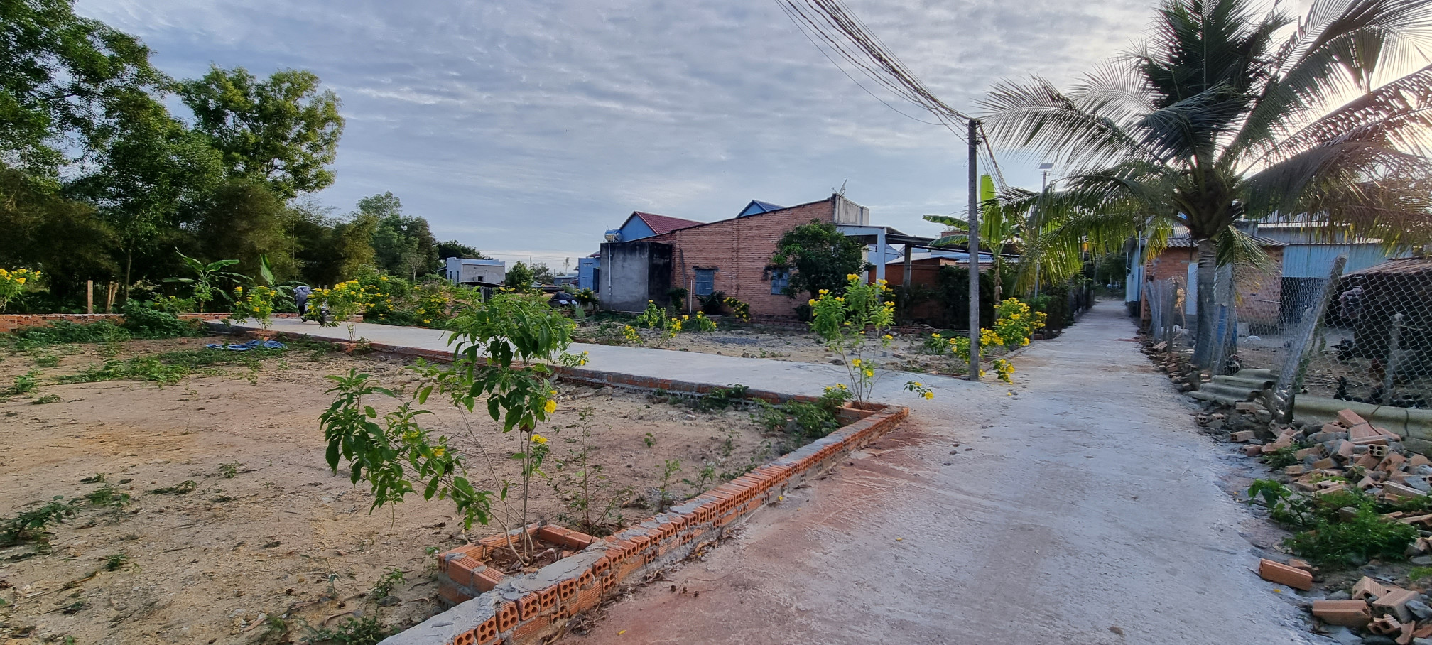 đất ngay trung tâm thị trấn phước bửu cách biển hồ tràm 7km . khu dân cư sầm uất  . chính chủ . sang tên nhanh gọn .