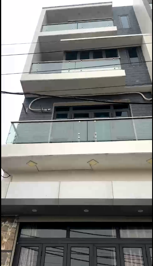 Cho thuê văn phòng, nhà ở 4 tầng 1 lửng tại Quang Minh, Mê Linh 550m2