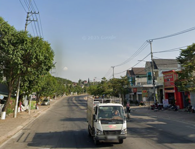 Bán nhà riêng mặt tiền đường Trần Hưng Đạo, Sa Thầy, 7.1 tỷ, 500m2, Chính chủ