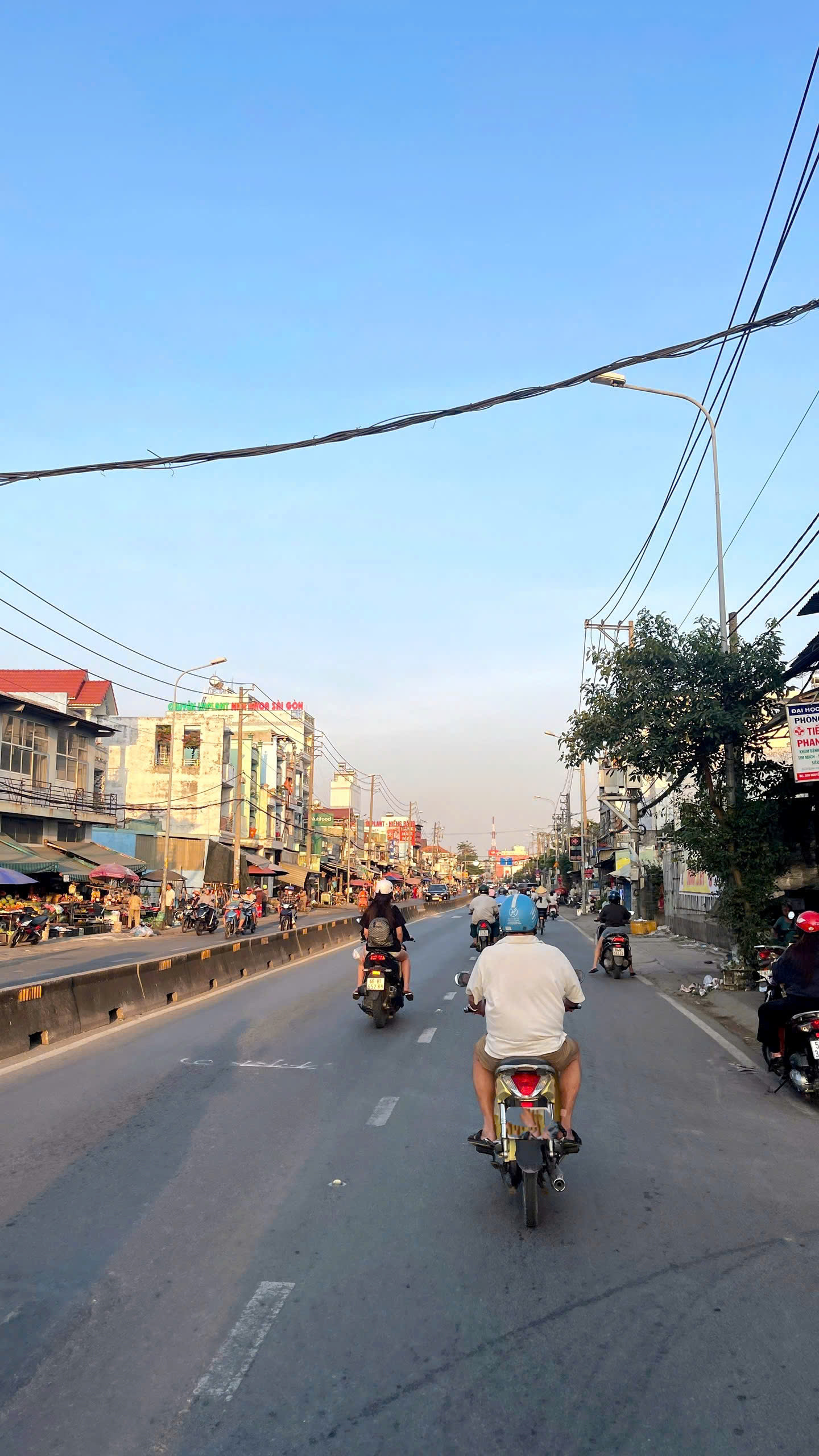 CẦN BÁN 200M2 NHÀ 1 TẤM ĐẸP MT ĐƯỜNG NGUYỄN HỮU TRÍ