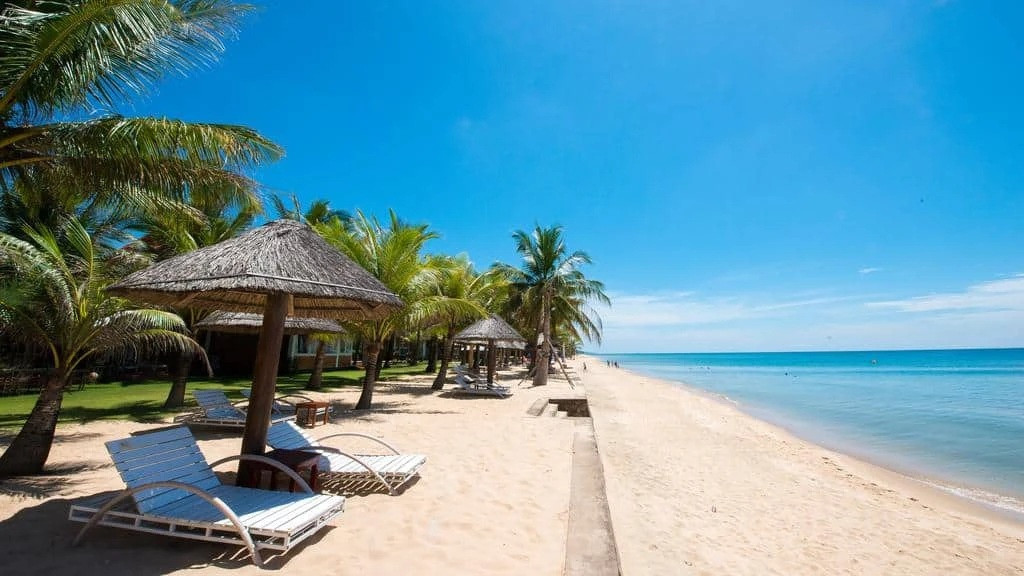 TRUNG TÂM THỊ TRẤN THỊNH LONG, BẠT NGÀN TIỆN ÍCH, VIEW BIỂN, ĐÓN HOÀNG HÔN, 170M2, MT12M