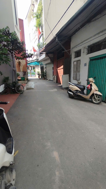 BÁN NHÀ TRẠM TRÔI-SỔ A4-MẶT TIỀN 4.2M-150M RA QUỐC LỘ 32-15M RA Ô TÔ TRÁNH NHAU-38M-3.95 TỶ
