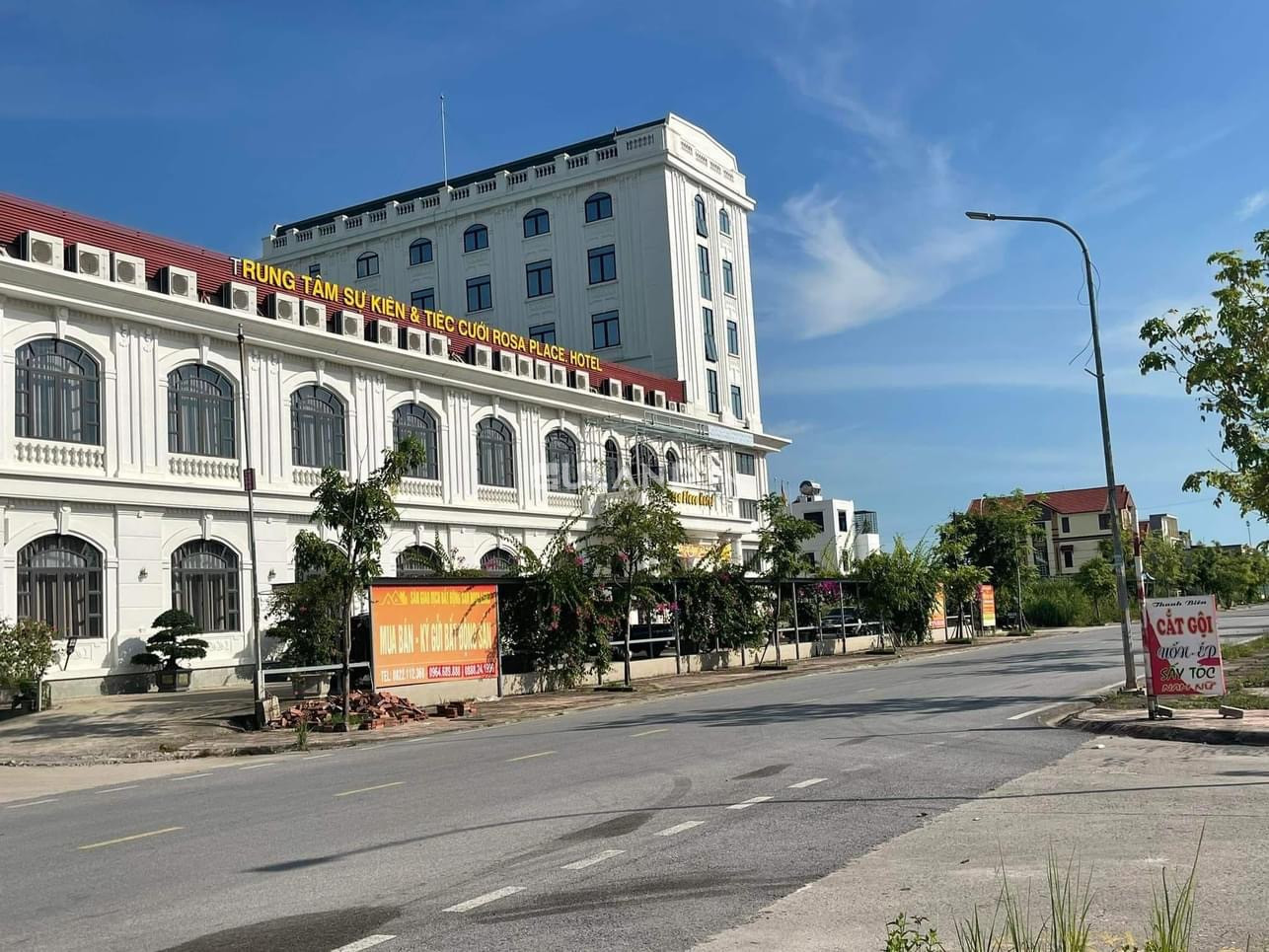 ĐẤT ĐÔ THỊ GẦN KHÁCH SẠN ROSA