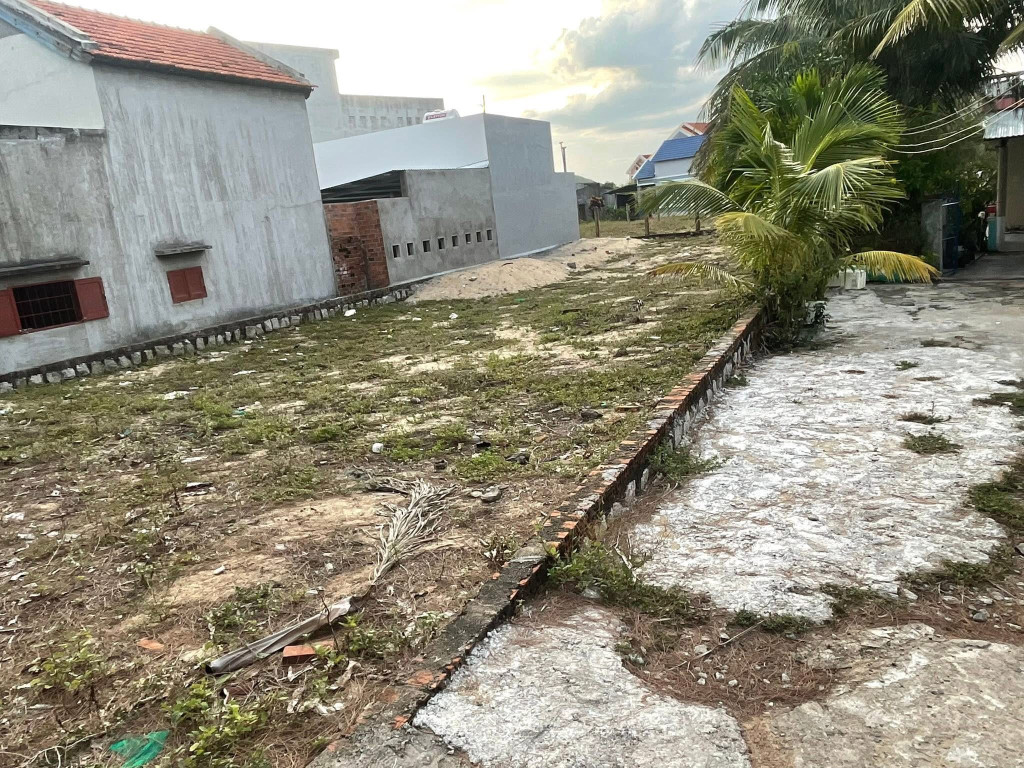 Đất chính chủ gần biển