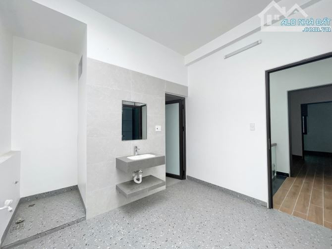 BÁN NHÀ 3 TẦNG CĂN GÓC GẦN CHÂN CẦU AN DƯƠNG – AN DƯƠNG 1 🔥