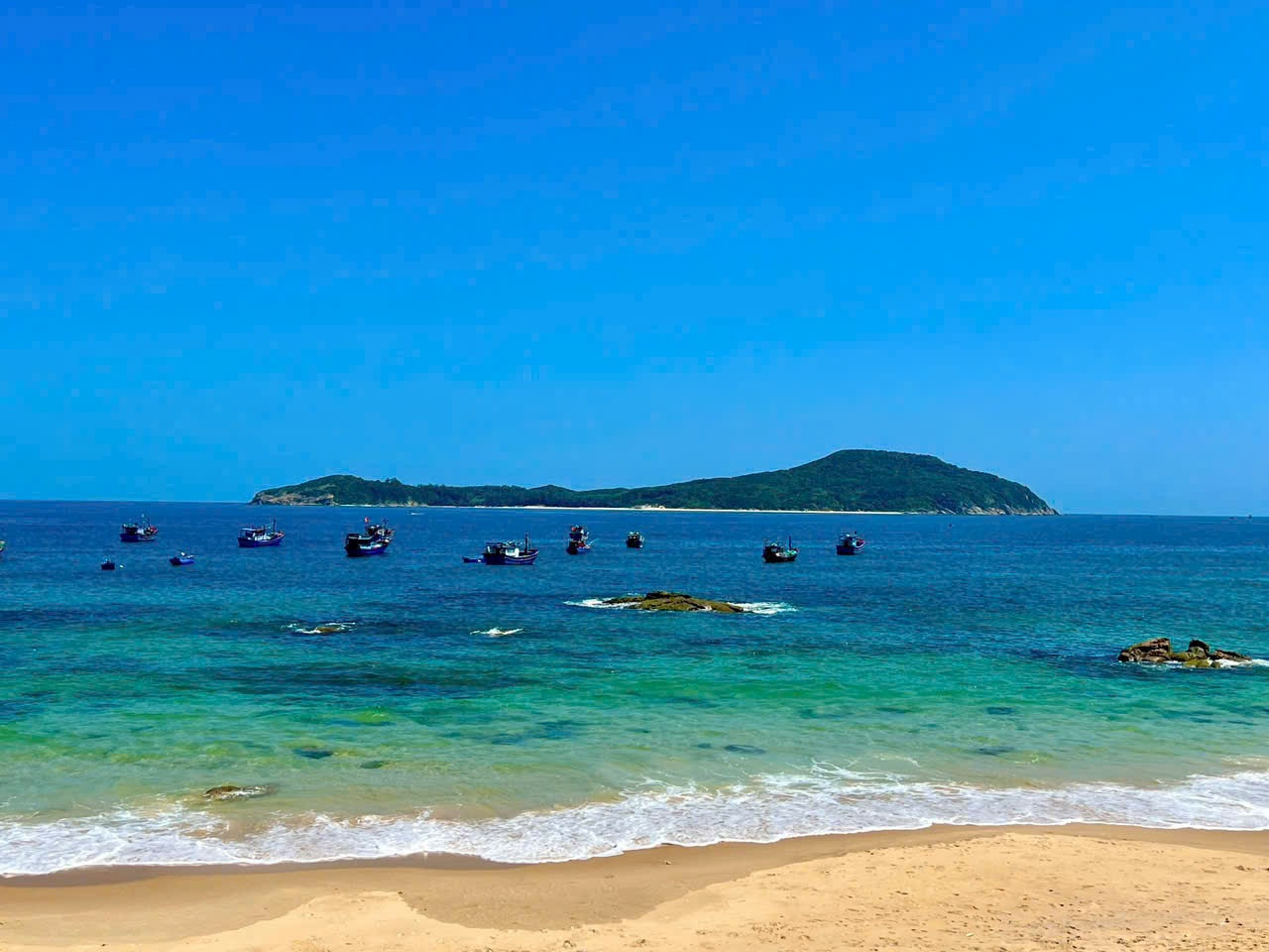 ĐẤT MẶT BIỂN THÔN PHƯỚC ĐỒNG(Cù Lao Mái Nhà)