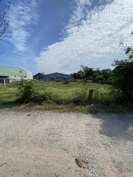 Đất 5x19 90m2 850tr SDT 0394694404