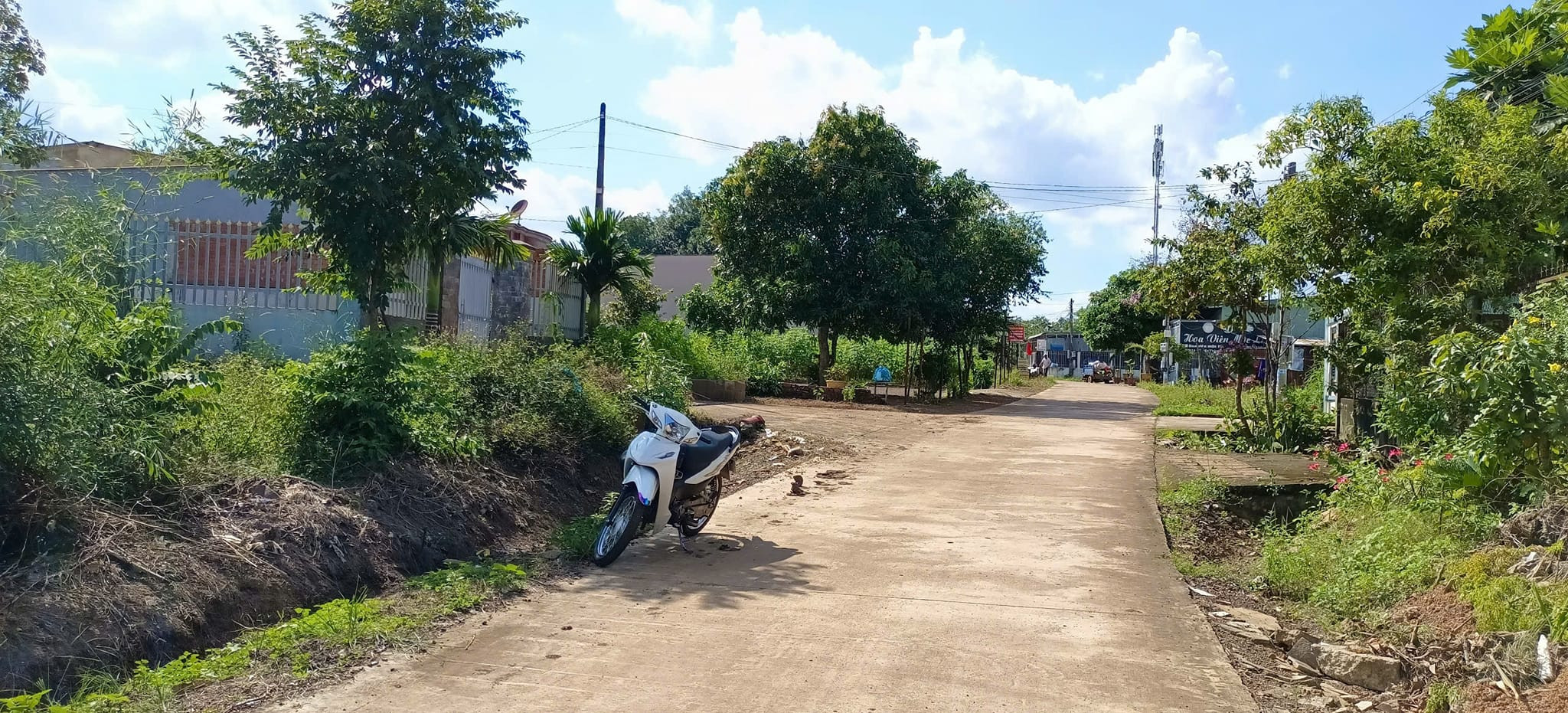 Bán đất 1034.6m² thổ cư 200m2, đường rộng, đất có điều