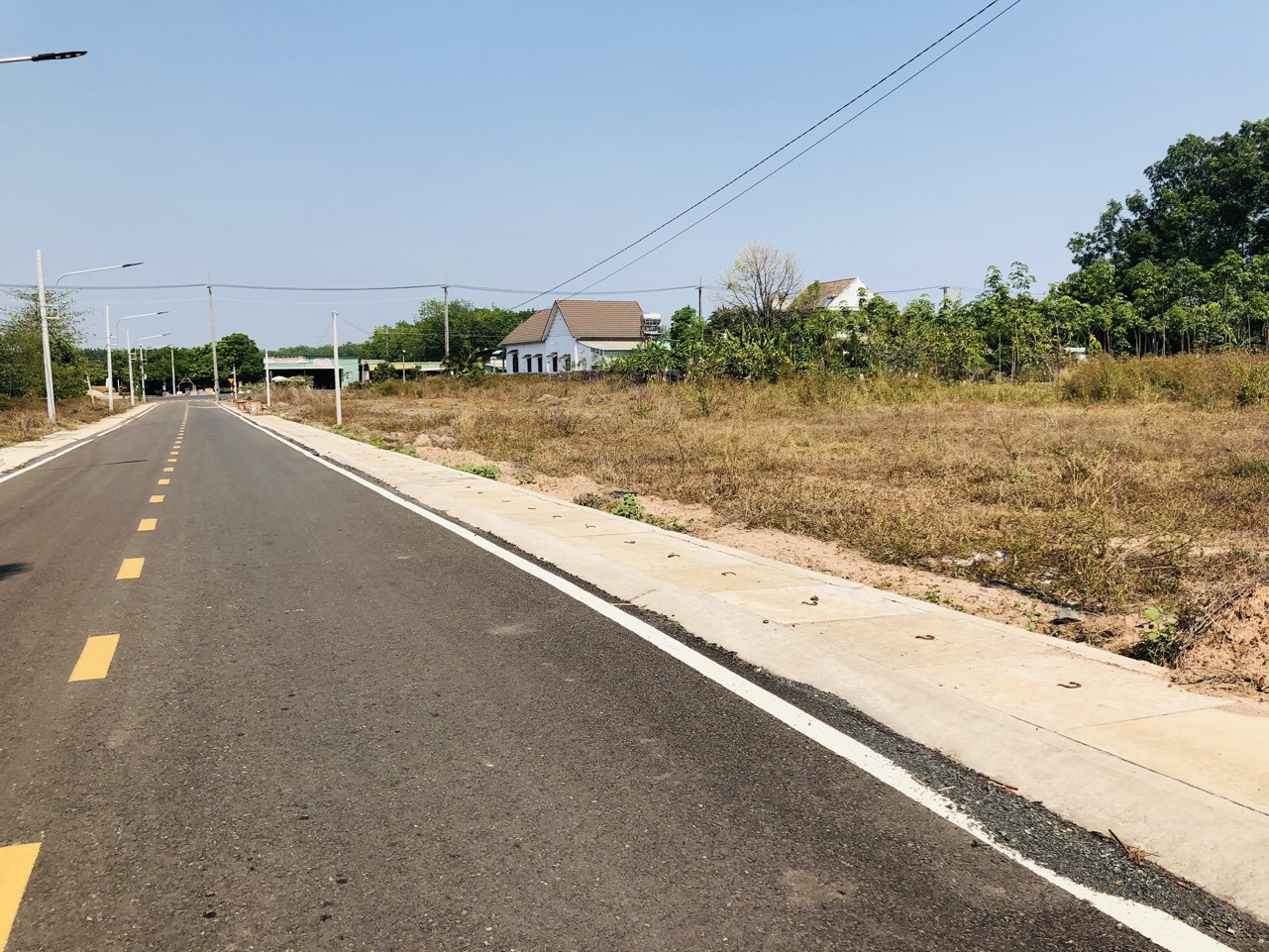 Kẹt tiền cắt lỗ 257m2 giá 235 triệu sát bên chợ, ủy ban. LH: 0933.263.596 A.Vỹ