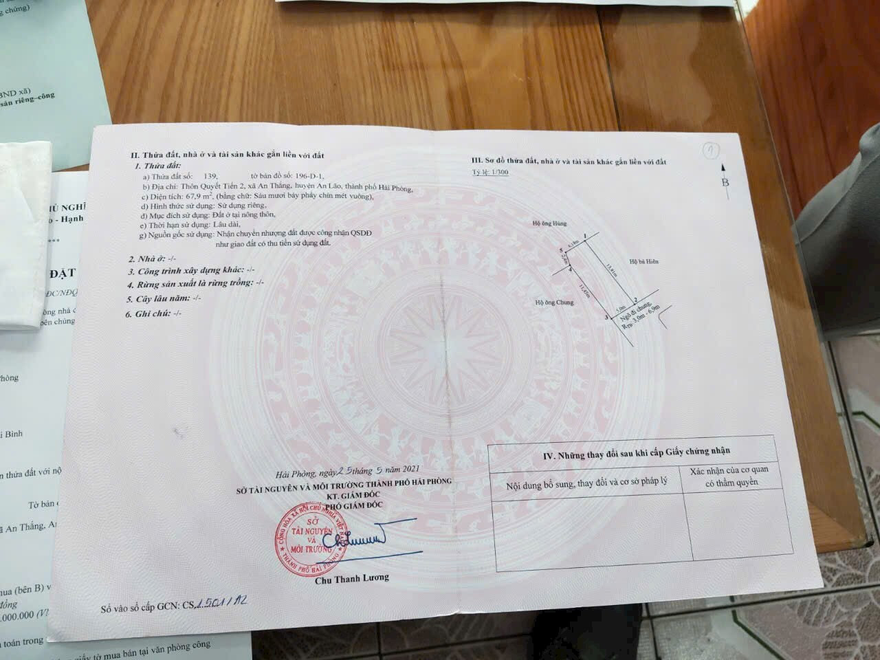 Chính chủ Cần tiền bán gấp lô đất diện tích thực tế 72,6m2. Giá chỉ 7xxtr 👉ngõ ô tô đỗ cửa  👉 Cách cổng trường cấp 3 Trần Tất văn chỉ vài bước chân.  👉 Ra trung tâm thị trấn An Lão chỉ 3 phút di chuyển.  👉 Gần dự án vành đai 3 và khu công nghiệp Tràng Duệ