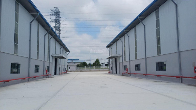 Cho thuê kho xưởng , BẾN LỨC , LONG AN 4800m2