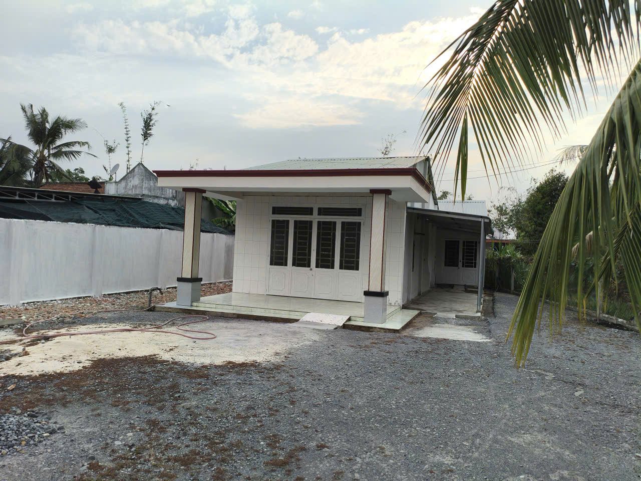 Hình 4