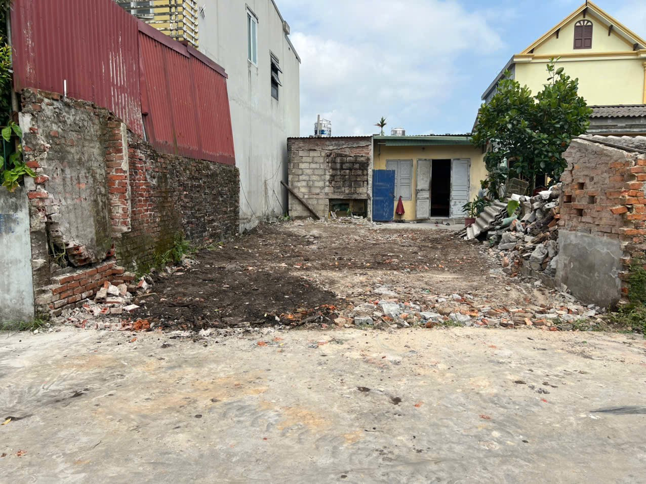 Bán đất 60.7m² ngang 5m. đường thôn 5,5m . giá 1.16 tỷ Xã An Trường. liên hệ 0362558882