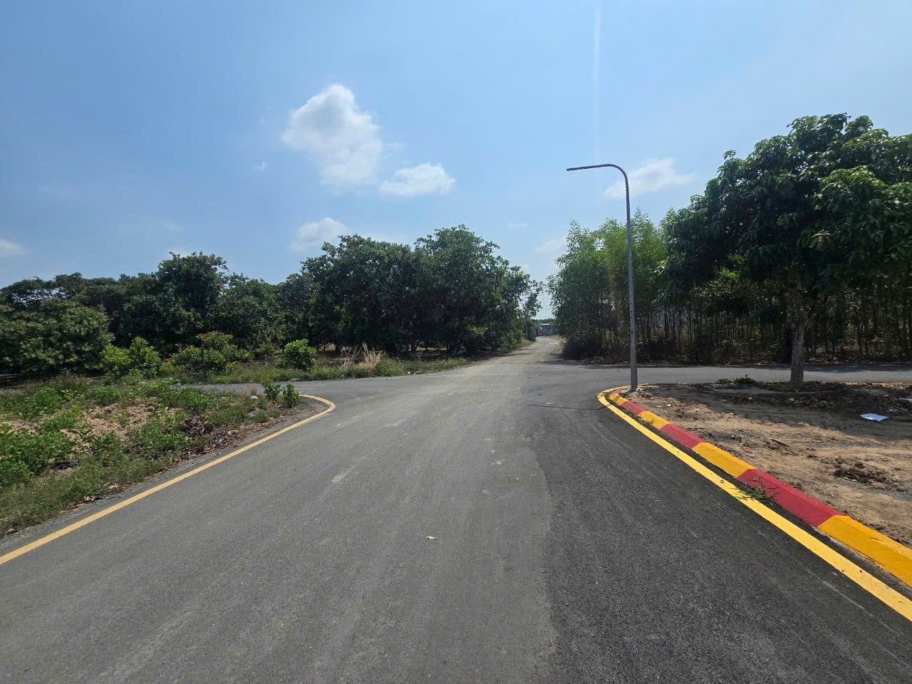 Bán Đất 100m² thổ cư 100m² giá 4.1 tỷ tại Xã An Viễn Đồng Nai
