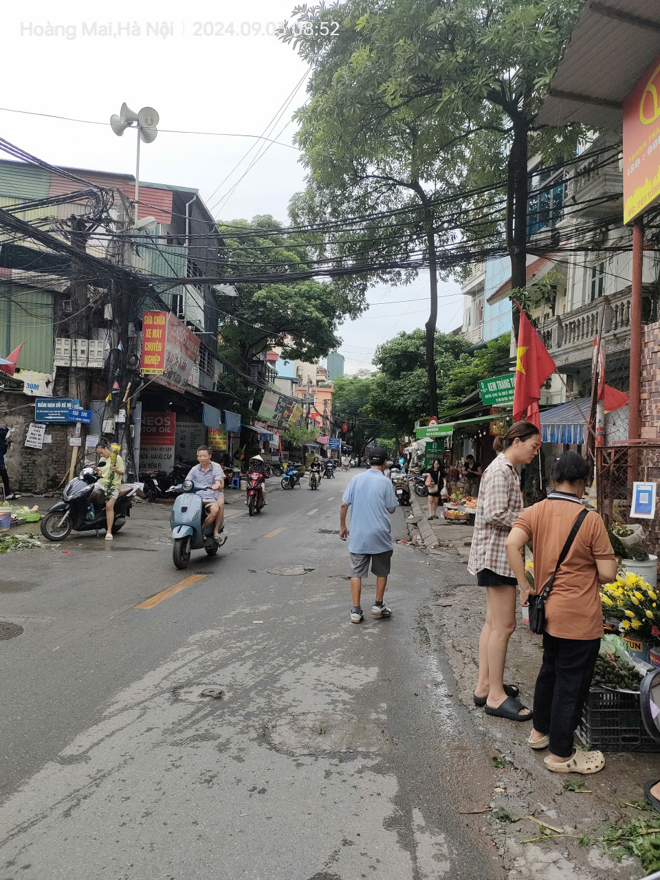 Bán gấp giá rẻ nhà ô tô, kinh doanh sầm uất 77m, 3 tầng, mặt tiền 5m, 8.5 tỷ Sóc Sơn.