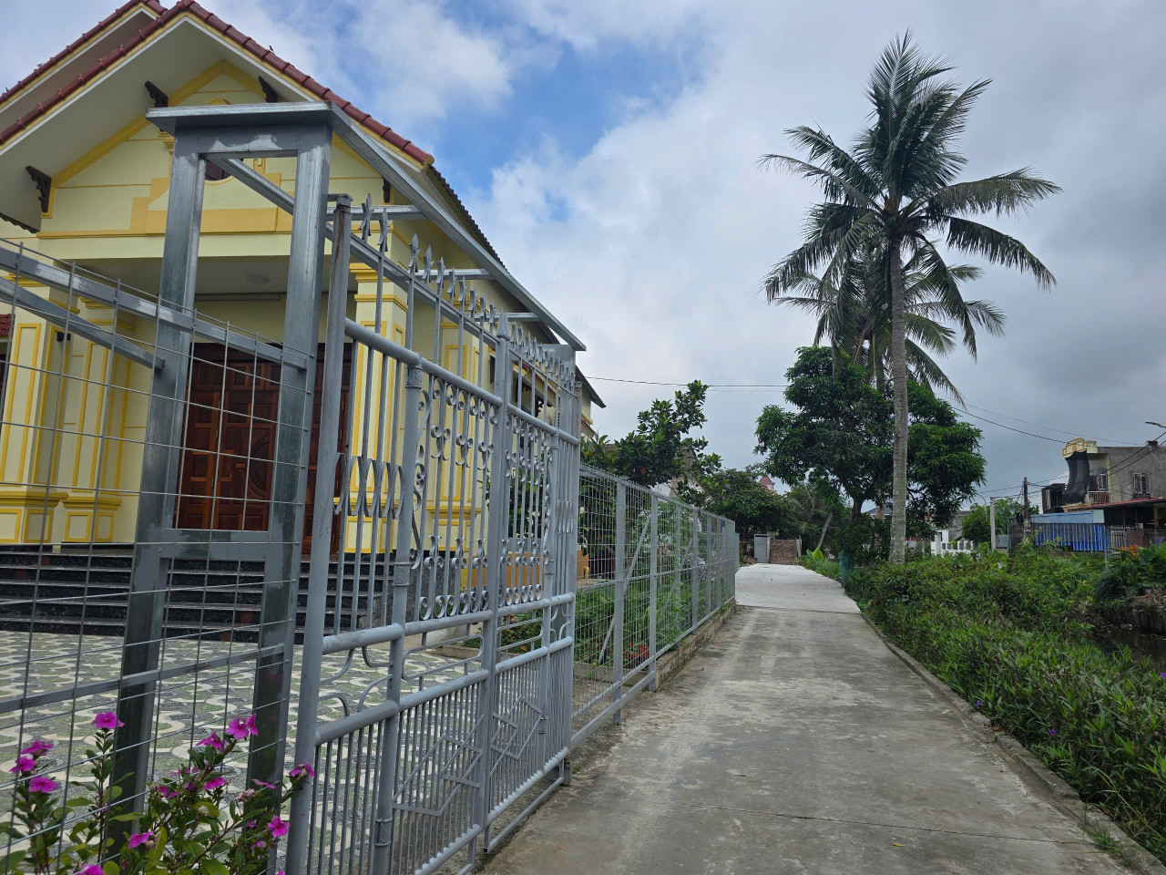 Bán đất 70.6m² ngang 4.55m giá 1.05 tỷ tại Bắc Sơn An Dương. Liên hệ 0362558882