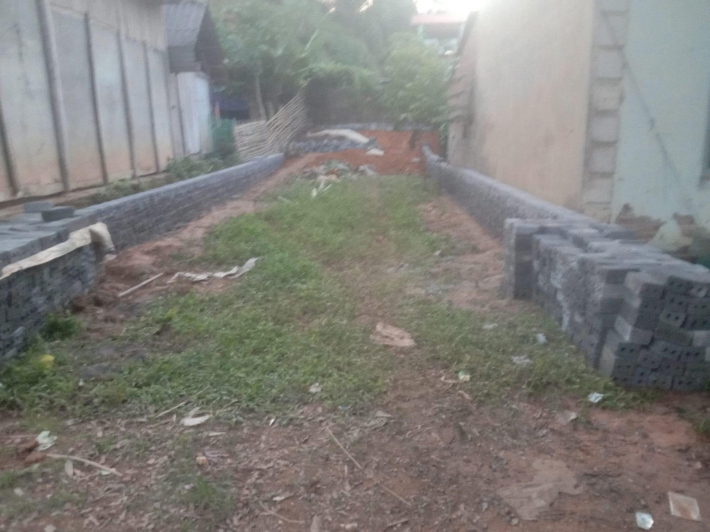 Bán đất 80m² ngang 5m giá 650 triệu Xã Bản Lầu