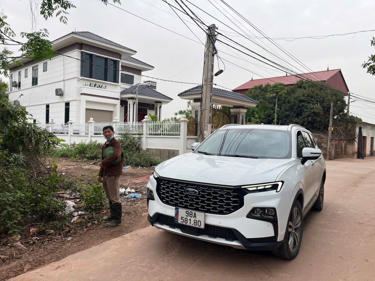 Em Bán Lô Đất Siêu đẹp giá 1 tỷ  5,5m mặt tiền 108m2 kinh doanh ngay-0983088192