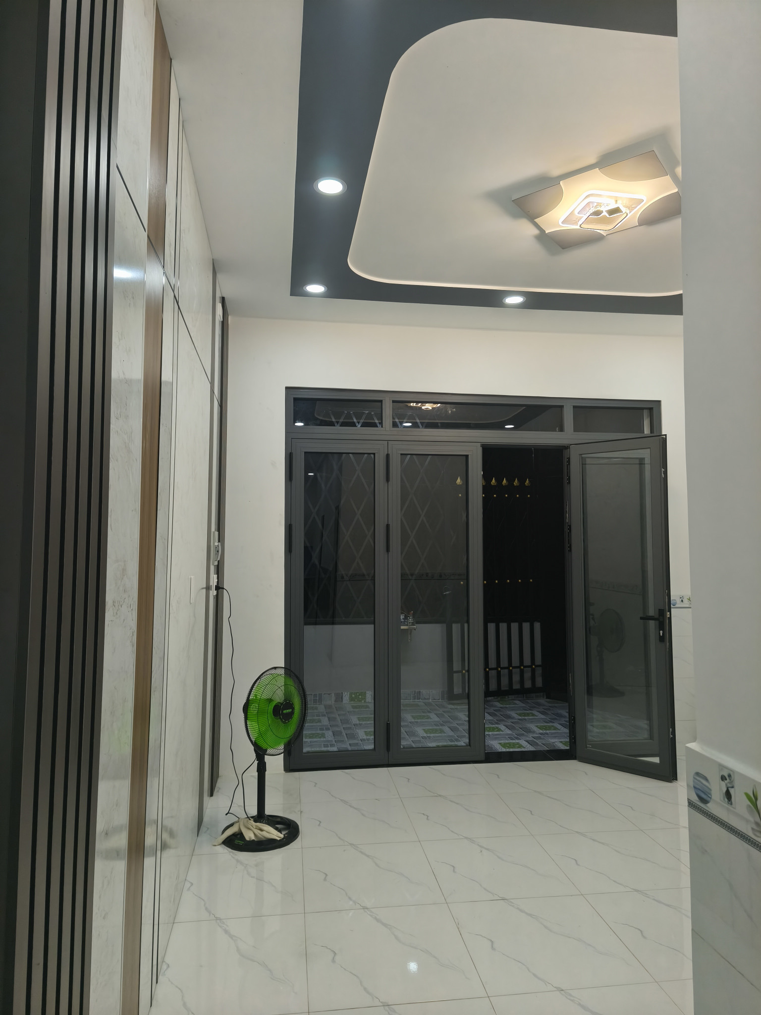 Bán nhà mới ở ngay xã Tân Quý Tây