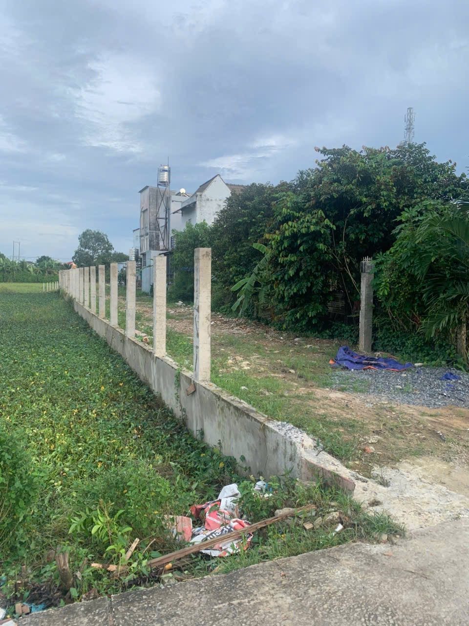 Bán đất 2400m2-có 800m thổ cư giá chốt :23 tỷ gặp chủ thương lượng:0902.522.139