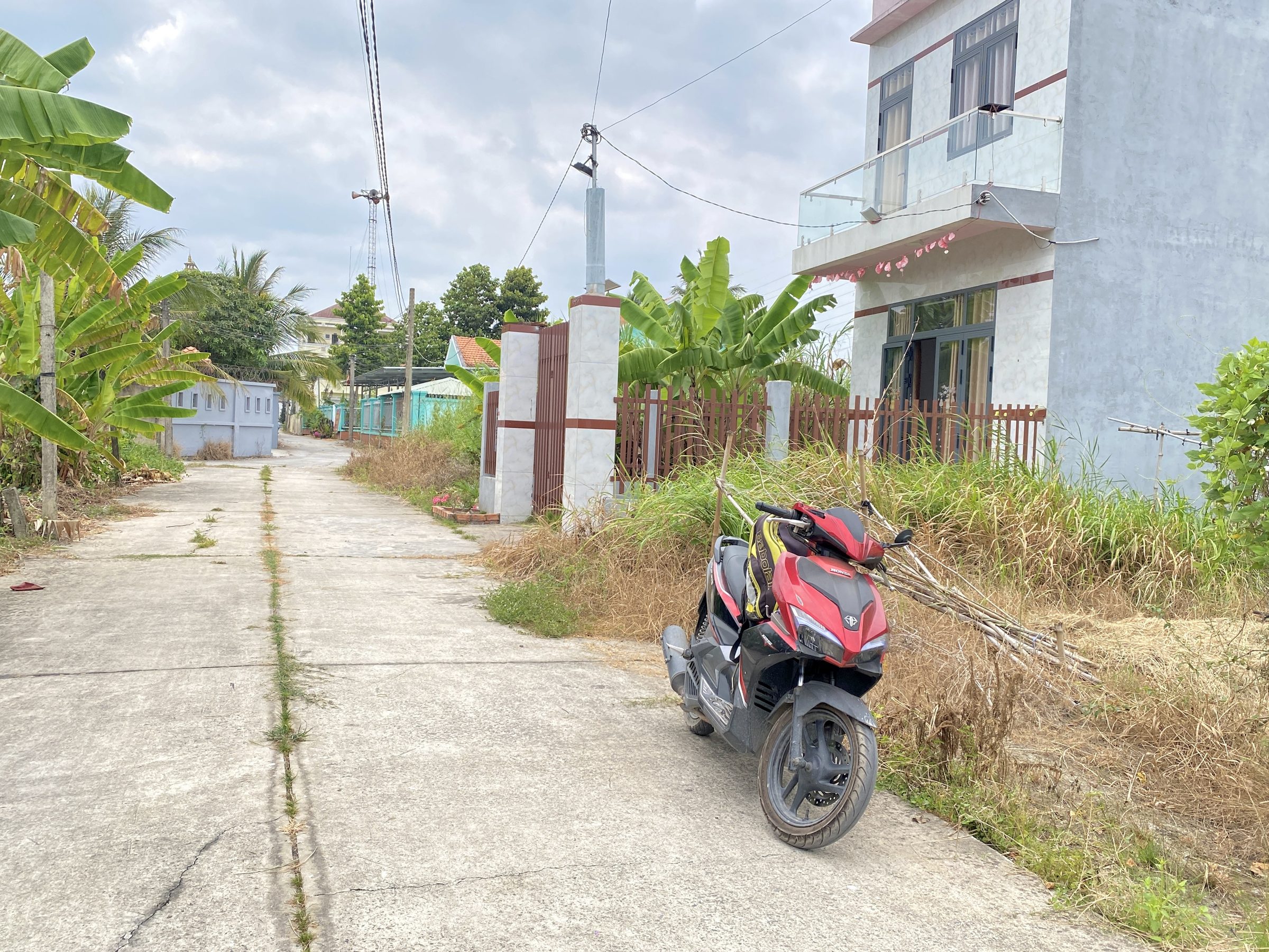 Nền Thổ cư 115m² cách 100m đường Liên ấp, ngay UB xã Nhựt Chánh, Giá 1.2 tỷ