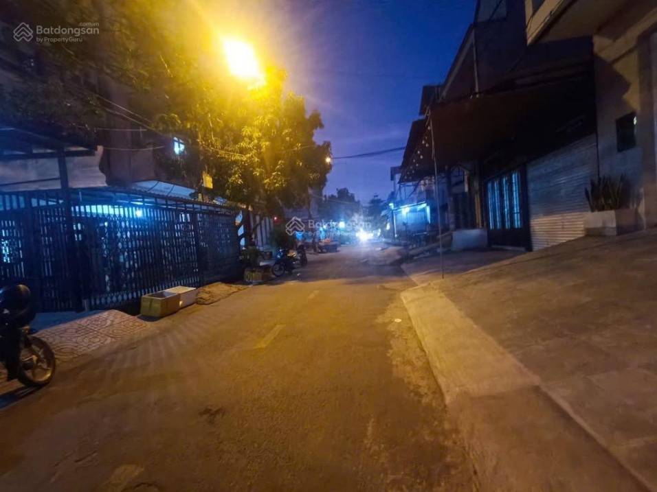 BÁN NHÀ QUẬN 8, CẠNH CHUNG CƯ PEGASUITE, 4 TẦNG BTCT (6Mx20M), ĐƯỜNG NHỰA 8M, NHỈNH 11 TỶ