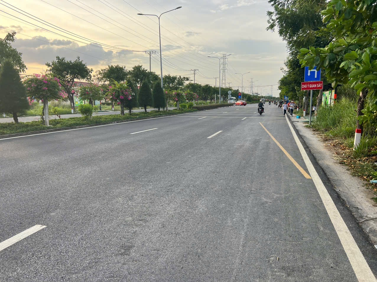 Bán đất 1294m² ngang 36m giá 36 tỷ Xã Bình Khánh