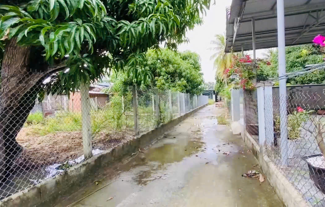 Bán đất 572.2m² giá 4.2 tỷ Xã Cam Lâm - 2 mặt tiền đường, ngang 12m có thể tách 4 lô
