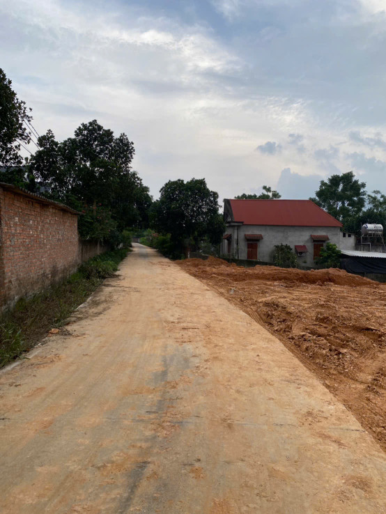 Đất phân lô du lịch suối hai