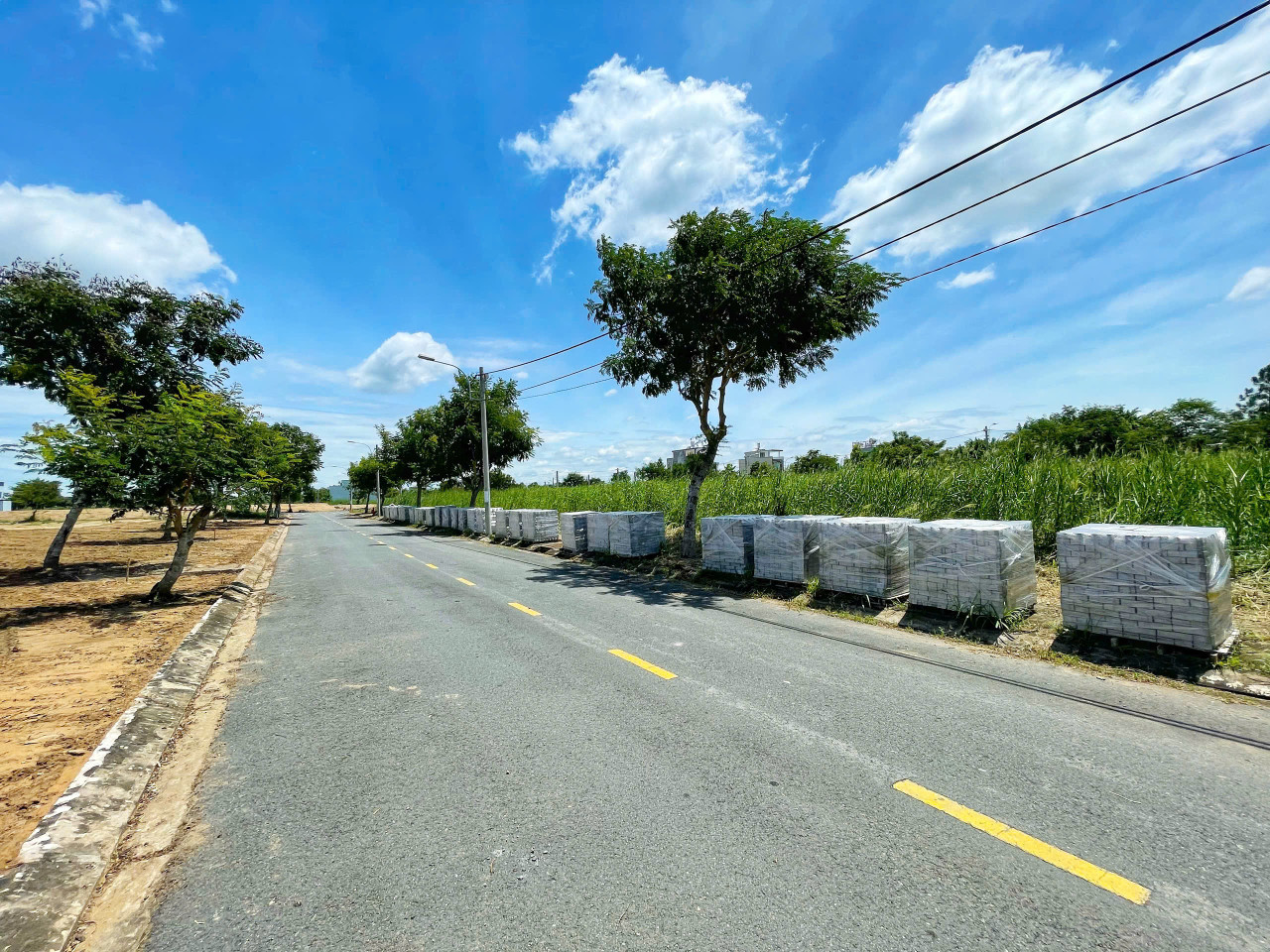 Bán đất view phố đi bộ, khu Saigon Village, 120m², giá 3.2 tỷ