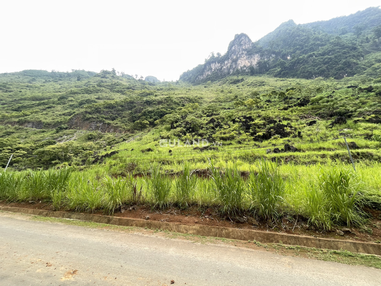 Thanh khoản nhanh lô đất khoảng 850m2 gần trung tâm Hà Giang