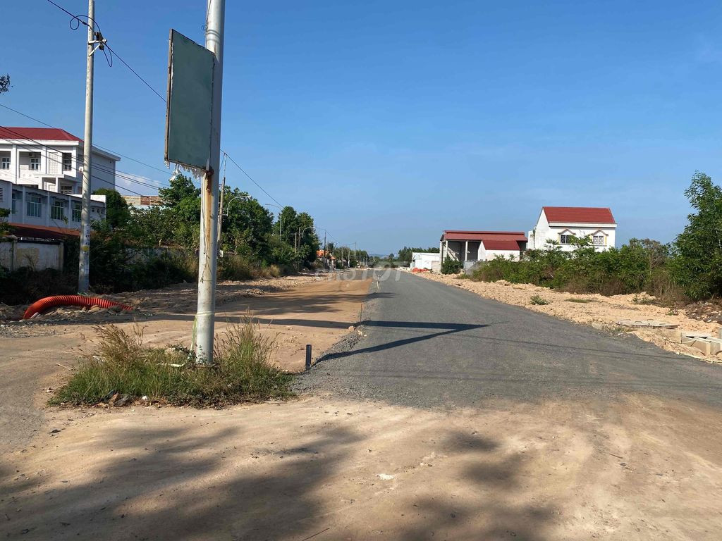 Bán đất 152.2m² ngang 12m giá 850 triệu Xã Châu Pha