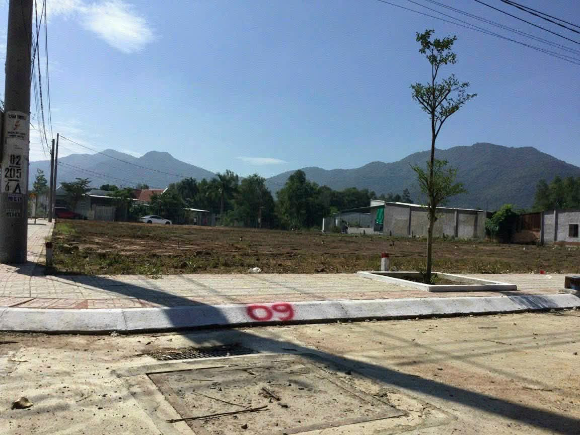 Bán đất 150,2m² ngang 5m giá 1.05 tỷ Xã Châu Pha