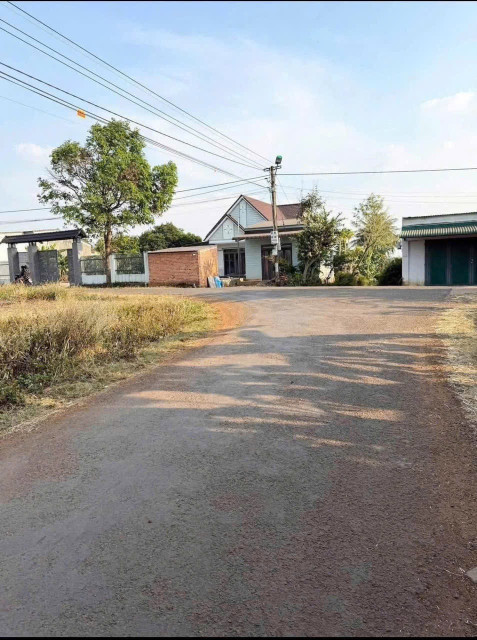 ĐẤT MẶT TIỀN B4 - THÔN 4 - CƯBUR