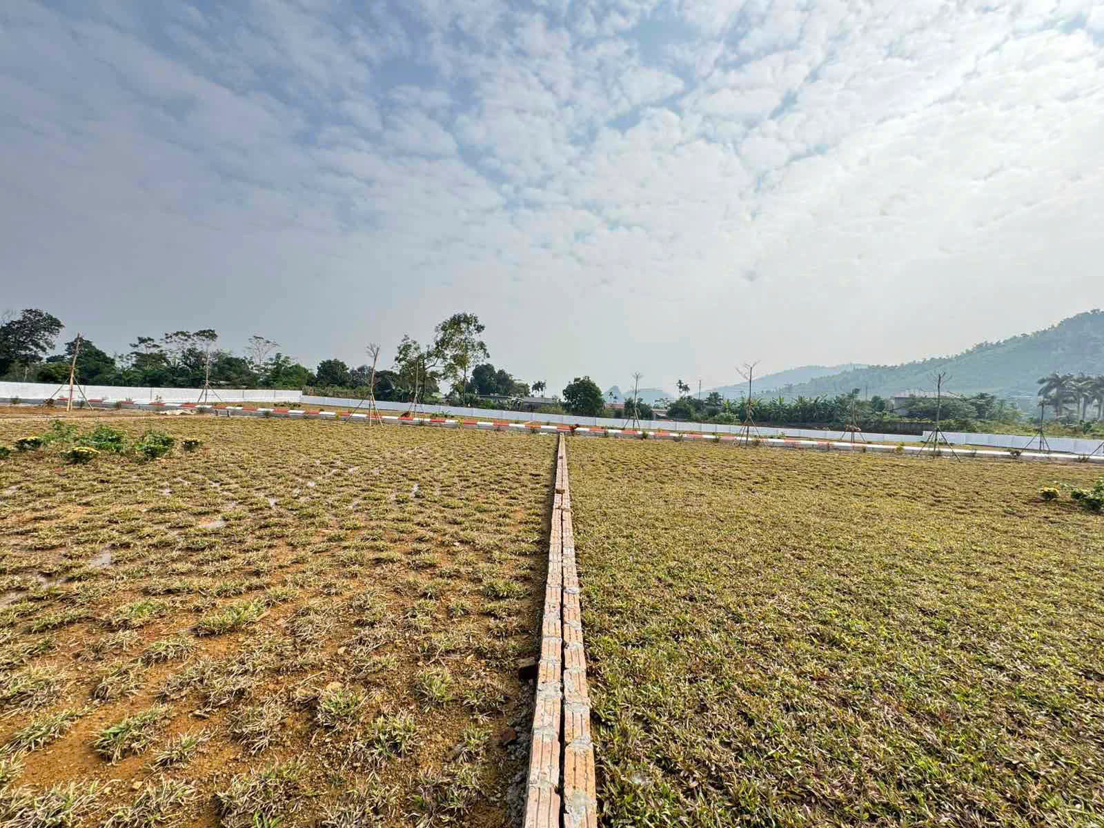LÔ GÓC 590m² – 2 MẶT TIỀN – TRUNG TÂM VÙNG DU LỊCH NGHỈ DƯỠNG Cư Yên