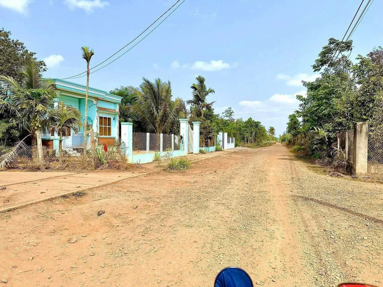 Bán đất 117m² ngang 5m giá 410 triệu Xã Cuôr Đăng