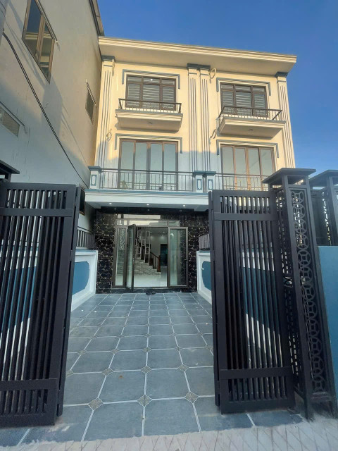 🚖🚖🏘️ DỌN Ở NGAY - VIEW CỰC ĐẸP - CÓ SÂN TRƯỚC NHÀ (49M*FULL NT). NGAY CUỐI TRỤC TỐ HỮU!