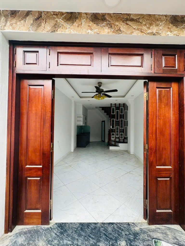 BÁN NHÀ 5 TẦNG SIÊU ĐẸP – Ô TÔ ĐỖ CỬA – DI TRẠCH, HOÀI ĐỨC, Hà Nội – GIÁ CHỈ HƠN 4 TỶ