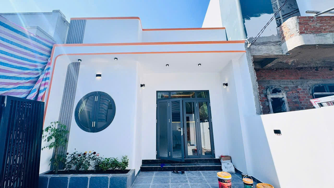 Bán nhà mới Diên Sơn