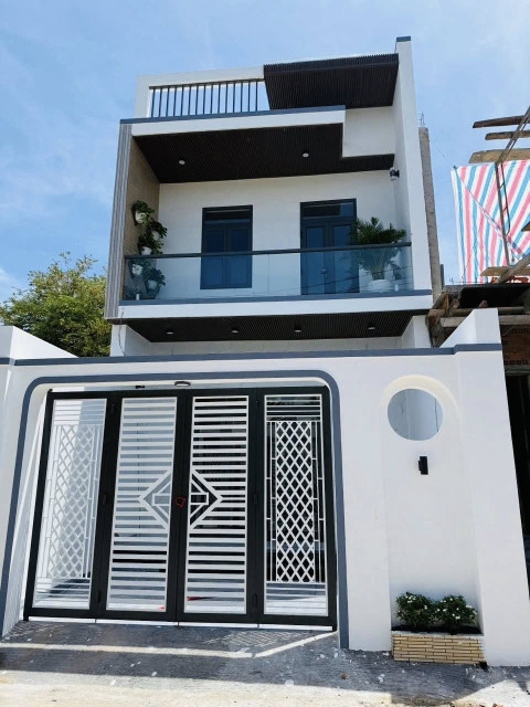 Bán nhà mới xây Diên Lạc, đường ô tô tận nơi