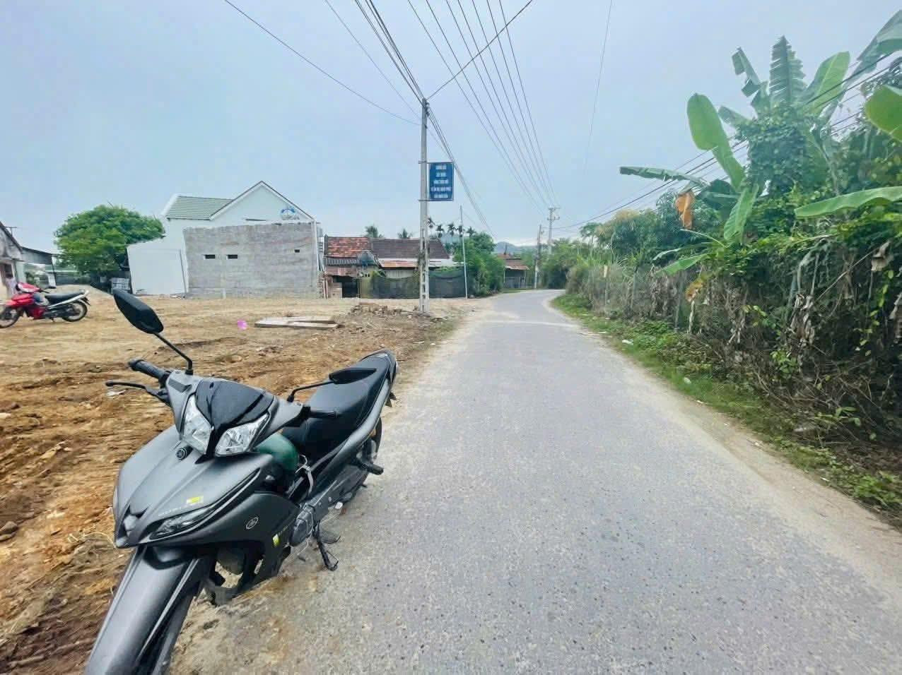 Bán lô đât Diên phú Đường Nhựa