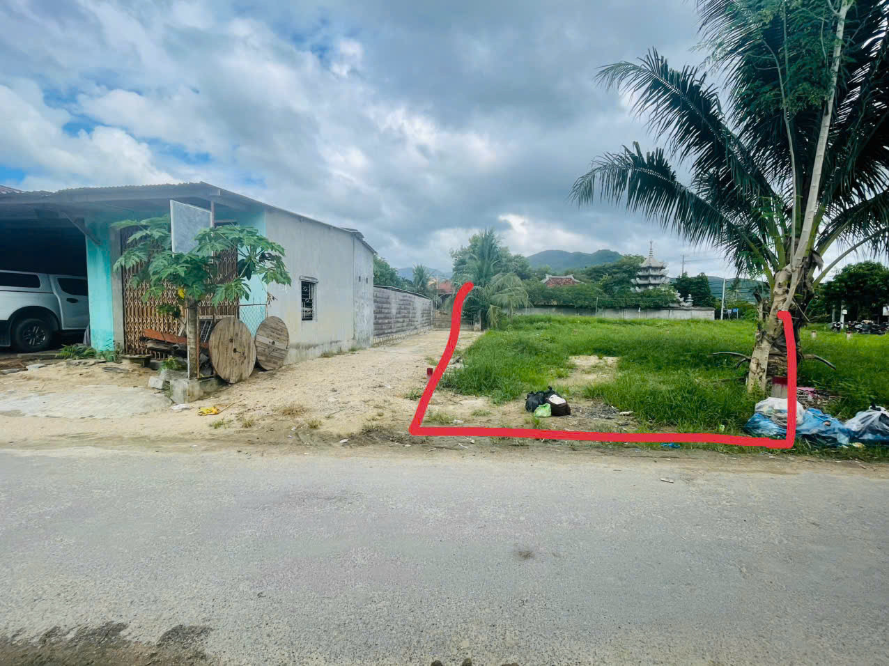 Đất 2 mặt tiền Diên Phú, giá tốt nhất khu vực