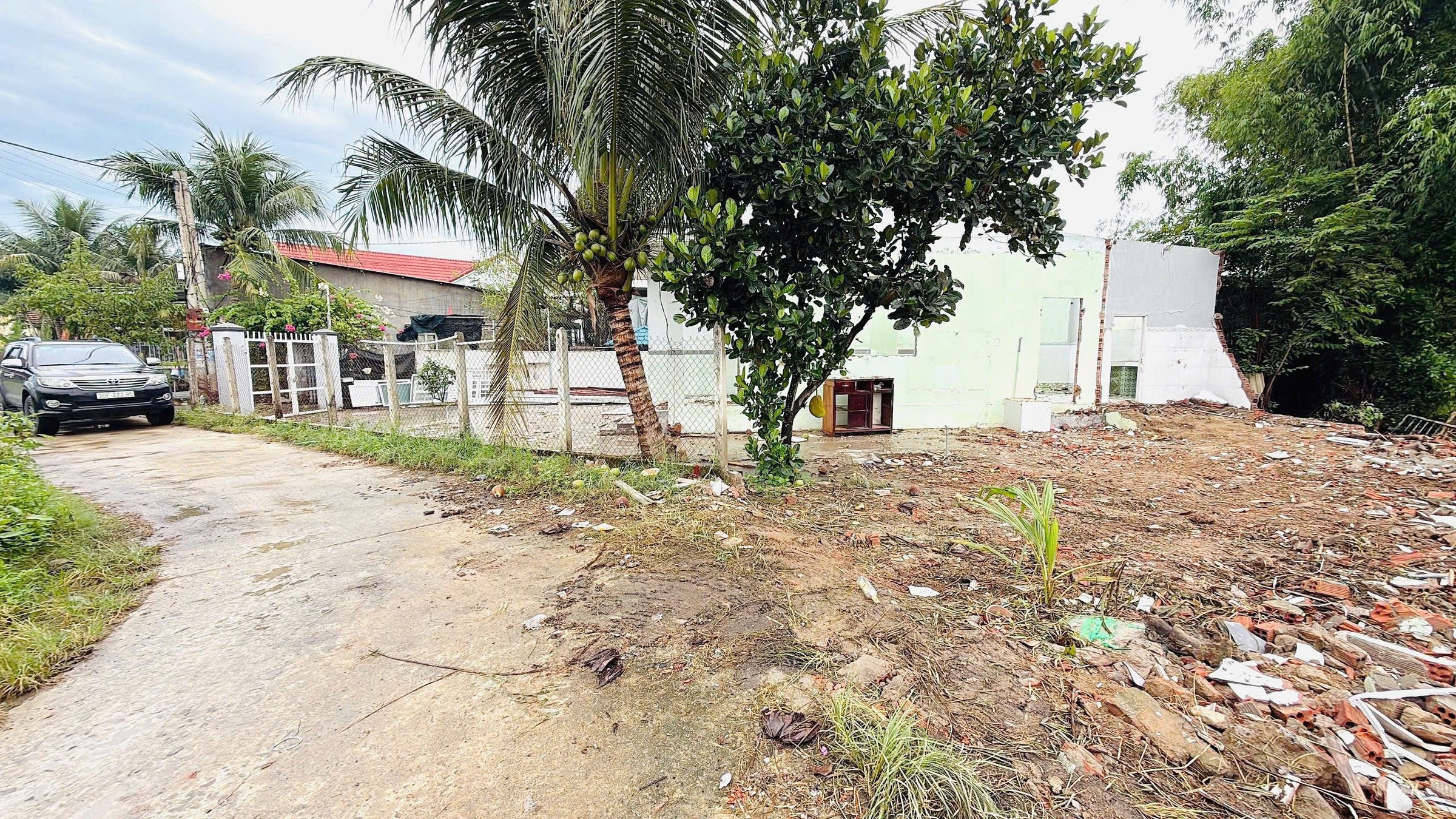 BÁN LÔ ĐẤT THÔN 2 DIÊN PHÚ - DIÊN ĐIỀN MỚI
- Diện tích 99,8m2 full thổ cư ngang 5m nở hậu
- Đường bê tông ô tô , khu dân cư, cách đường HL45 chỉ 250m. Giao thông thuận tiện
- Hướng: Bắc
- Pháp lý sổ hồng
