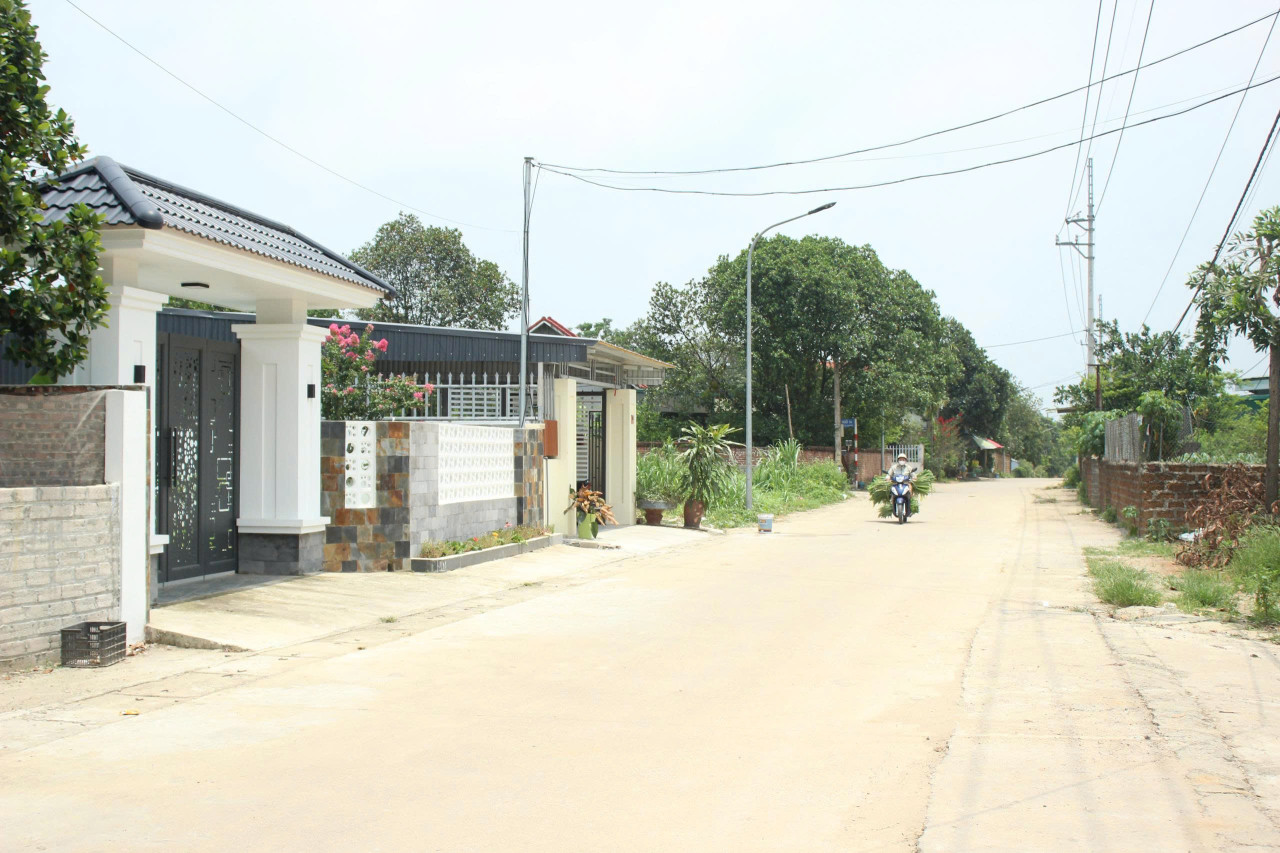 100m2 full thổ cư trung tâm hòa lạc