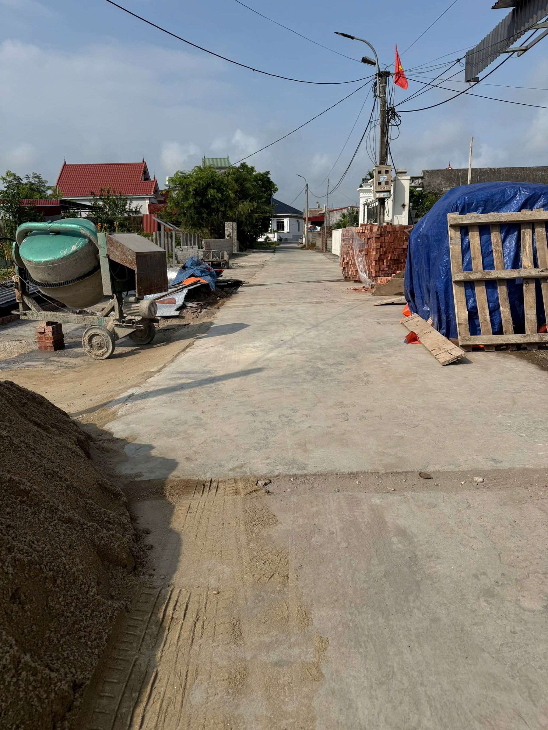 3KH100 💥💥💥chính chủ gửi bán lô đất mặt đường  trục thôn  đoan xá 2 , xã kiến Hải , Hải Phòng