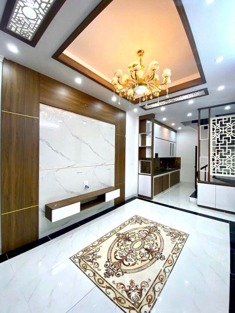 Nhà đẹp xóm 1 Đồng Nhân - Đông La - HĐ. 30m ×5T, full nội thất Giá 3.7 tỷ có thương lượng