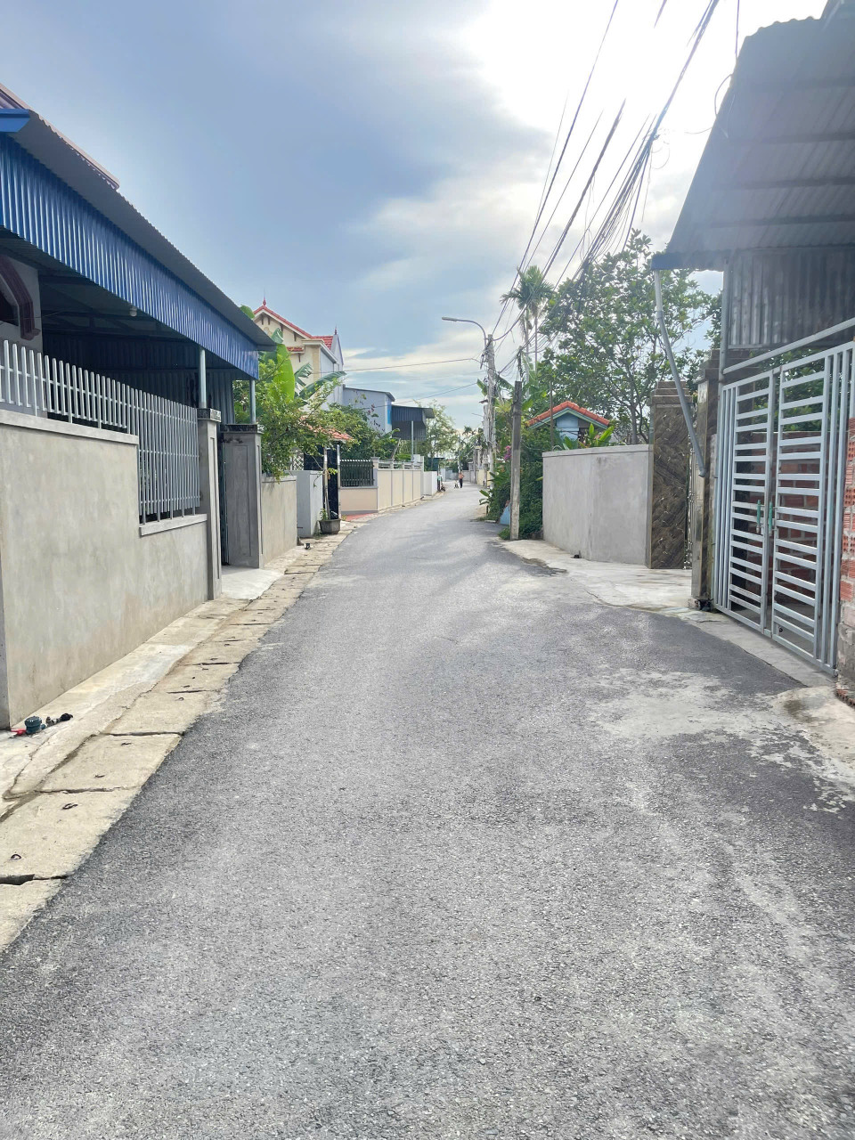 Bán 60 m Đông Sơn , Thuỷ Nguyên ngay gần quốc lộ 10 . L/h:076.231.9990 e Thuý
