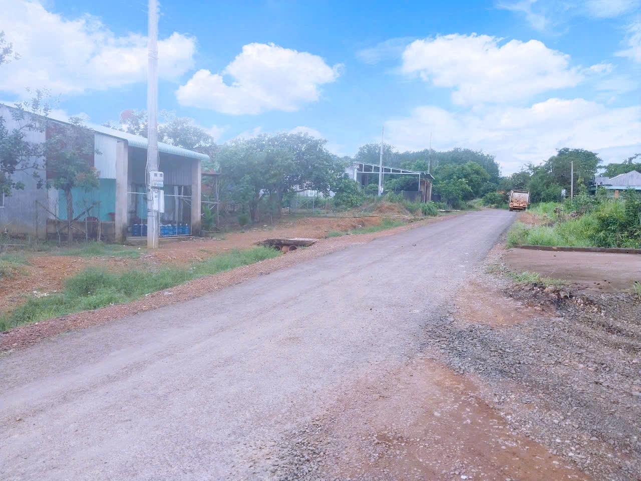 279m2  thổ cư 100m2 ngang 17 lh : 0981665477