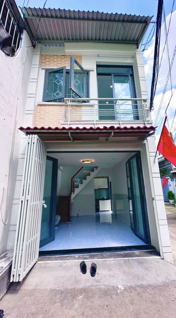 Nhà Trệt 1 Lầu Hẻm Xe Hơi, Phù Hợp Gia Đình Nhỏ